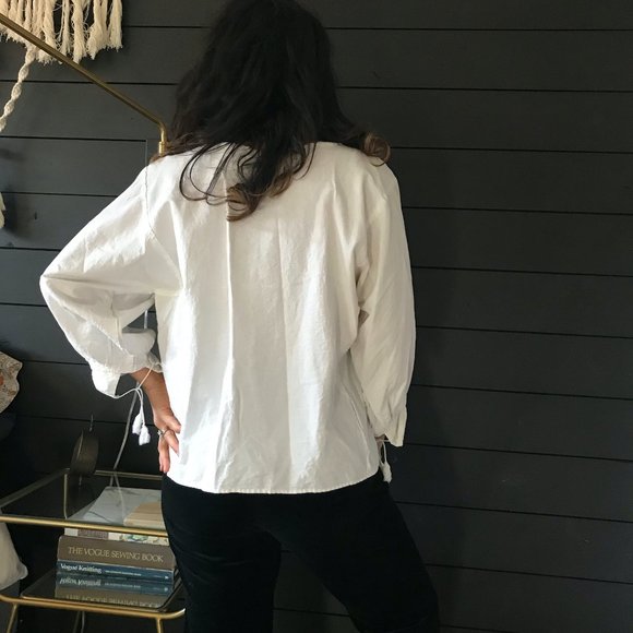 SOLD 70s Mexican embroidery blouse white small - Picture 4 of 9